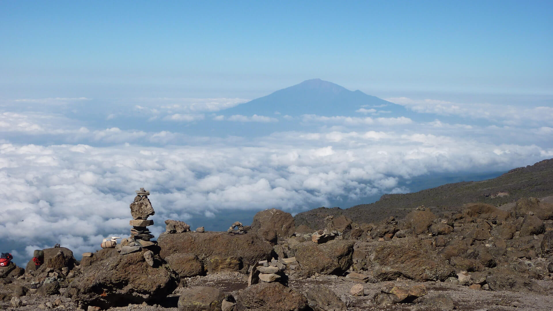 8 Days Machame Route (6-Day Trek + 2 Nights in Arusha)